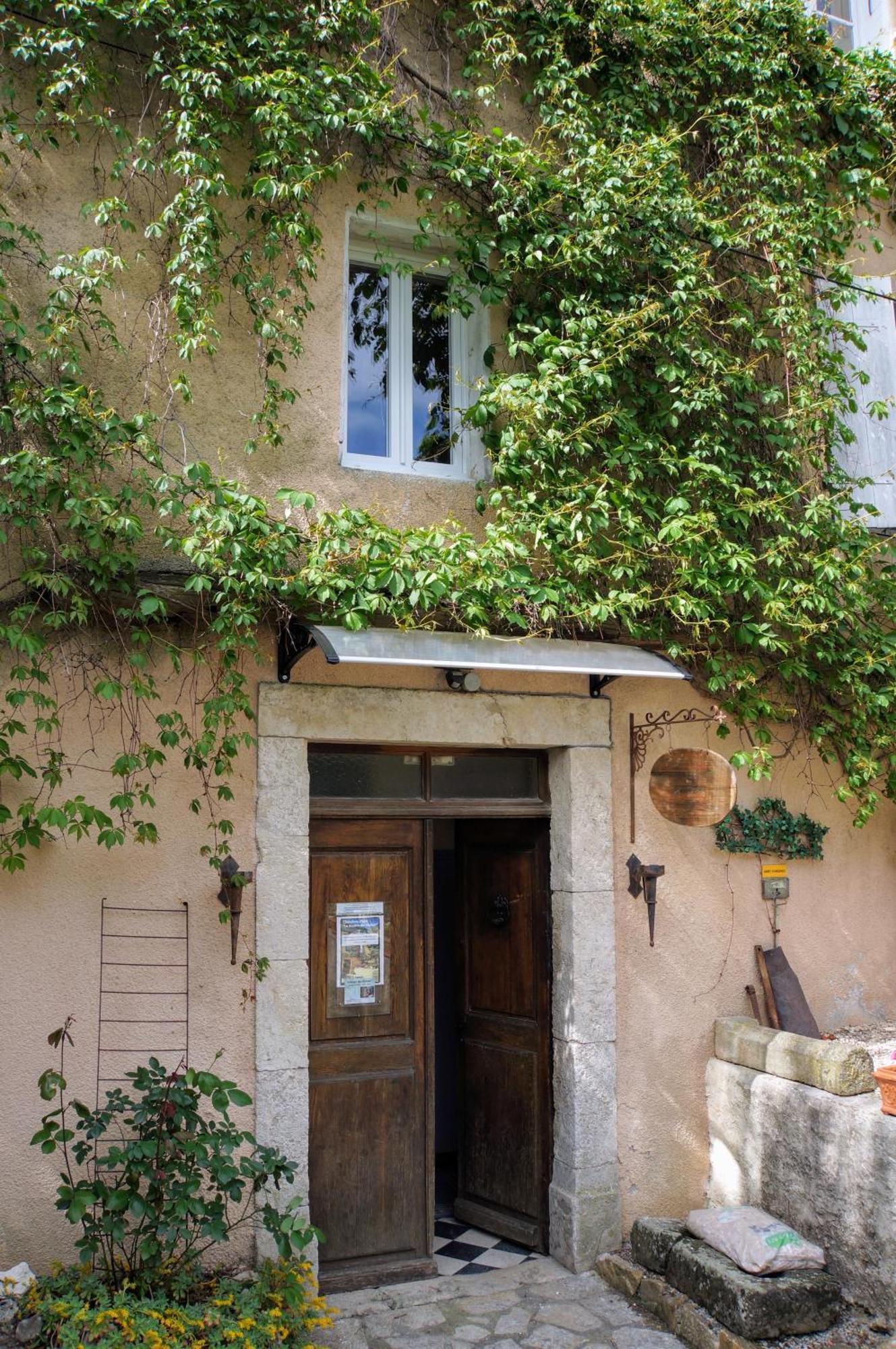 Maison Du Manoir Vallon-Pont-dʼArc Eksteriør bilde